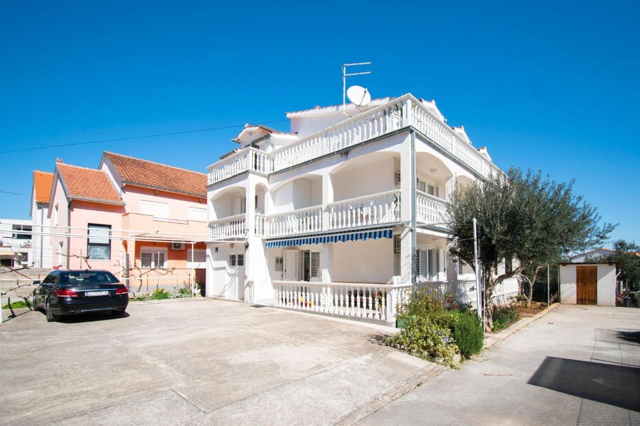 Family Holiday Apartments Lucia Vodice Eksteriør billede