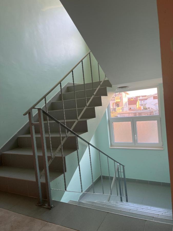 Family Holiday Apartments Lucia Vodice Eksteriør billede