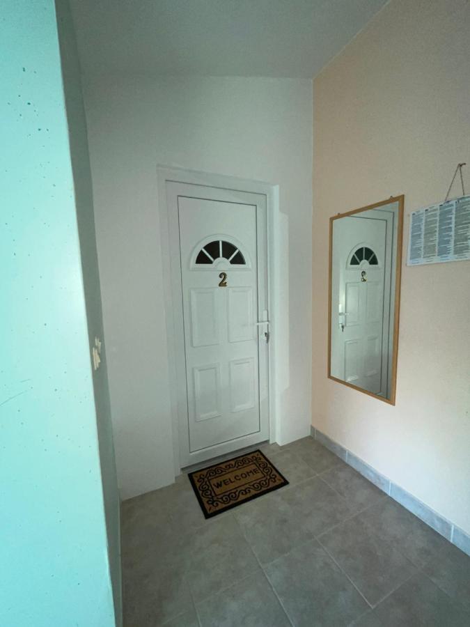 Family Holiday Apartments Lucia Vodice Eksteriør billede